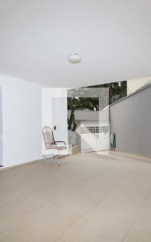Casa à venda com 325m², 4 quartos e 6 vagasGaragem