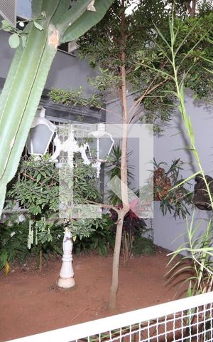 Casa à venda com 325m², 4 quartos e 6 vagasJardim