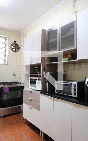Casa à venda com 325m², 4 quartos e 6 vagasCozinha