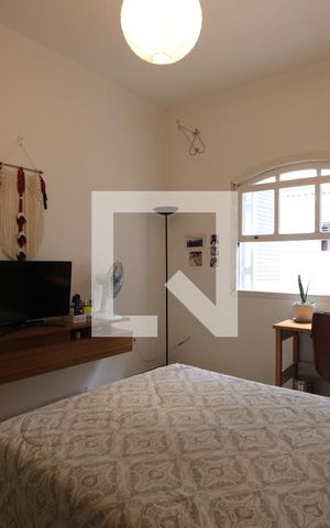 Casa à venda com 325m², 4 quartos e 6 vagasQuarto 2