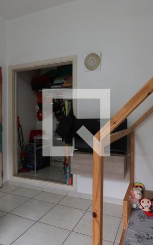 Casa à venda com 325m², 4 quartos e 6 vagasQuarto 4