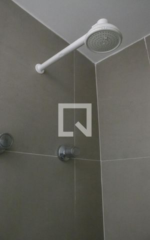 Studio à venda com 31m², 1 quarto e sem vaga Studio à venda com 31m², 1 quarto e sem vagaBanheiro