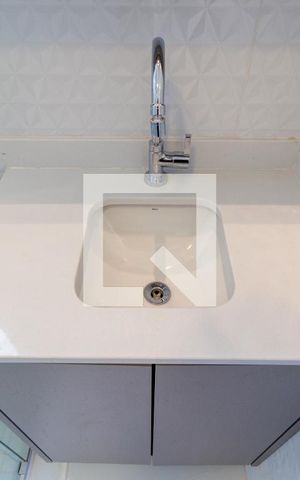 Apartamento para alugar com 19m², 1 quarto e sem vaga Apartamento para alugar com 19m², 1 quarto e sem vagaDetalhe - Banheiro