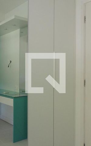Apartamento à venda com 107m², 3 quartos e 2 vagasQuarto 2 - Armários