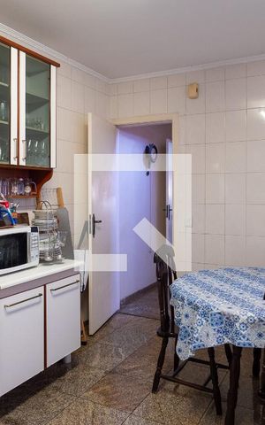Casa à venda com 265m², 3 quartos e 2 vagas Casa à venda com 265m², 3 quartos e 2 vagasCozinha