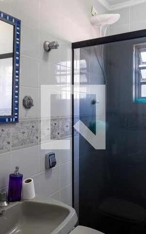 Casa à venda com 265m², 3 quartos e 2 vagas Casa à venda com 265m², 3 quartos e 2 vagasBanheiro Social