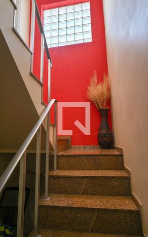 Casa à venda com 265m², 3 quartos e 2 vagas Casa à venda com 265m², 3 quartos e 2 vagasCirculação
