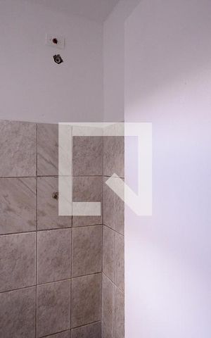 Casa para alugar com 42m², 1 quarto e sem vaga Casa para alugar com 42m², 1 quarto e sem vagaBanheiro