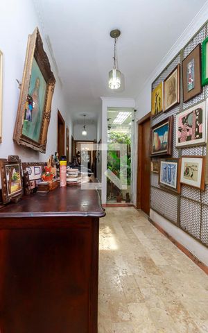 Casa para alugar com 550m², 3 quartos e 3 vagas Casa para alugar com 550m², 3 quartos e 3 vagasCorredor
