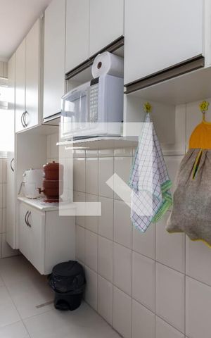 Apartamento à venda com 65m², 2 quartos e 1 vagaCozinha