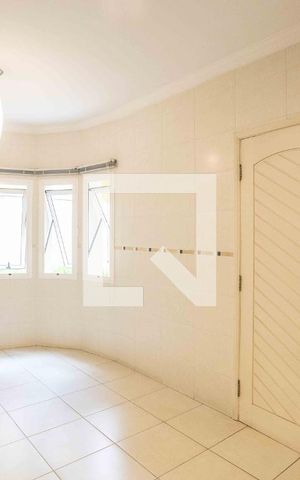 Casa à venda com 250m², 5 quartos e 4 vagasCozinha