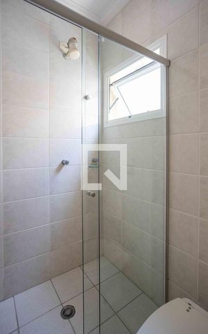 Casa à venda com 250m², 5 quartos e 4 vagasBanheiro de serviço