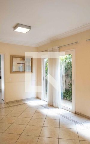 Casa à venda com 250m², 5 quartos e 4 vagasSala de Jantar