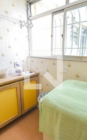 Apartamento à venda com 140m², 4 quartos e 1 vaga Apartamento à venda com 140m², 4 quartos e 1 vagaÁrea de Serviço