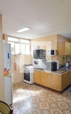 Apartamento à venda com 140m², 4 quartos e 1 vaga Apartamento à venda com 140m², 4 quartos e 1 vagaCozinha