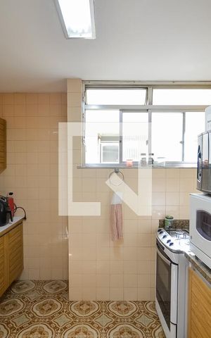 Apartamento à venda com 140m², 4 quartos e 1 vaga Apartamento à venda com 140m², 4 quartos e 1 vagaCozinha
