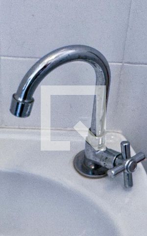 Apartamento para alugar com 100m², 1 quarto e sem vaga Apartamento para alugar com 100m², 1 quarto e sem vagaBanheiro de Serviço
