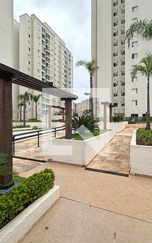 Apartamento para alugar com 57m², 2 quartos e 1 vagaEntrada