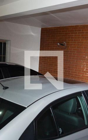 Casa à venda com 150m², 4 quartos e 2 vagas Casa à venda com 150m², 4 quartos e 2 vagasGaragem