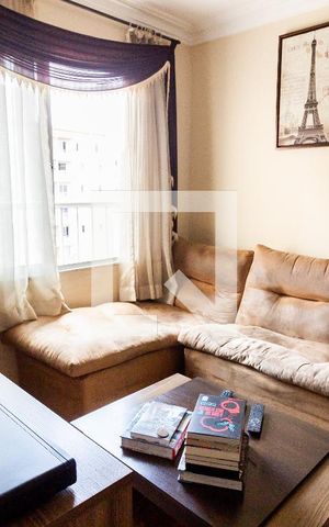 Apartamento à venda com 50m², 2 quartos e 1 vaga Apartamento à venda com 50m², 2 quartos e 1 vagaSala