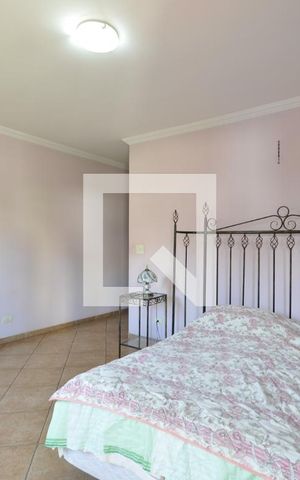 Casa à venda com 240m², 3 quartos e 7 vagasQuarto Suíte