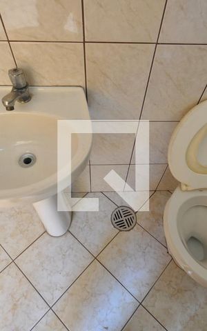Casa à venda com 240m², 3 quartos e 7 vagasBanheiro 4