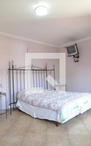 Casa à venda com 240m², 3 quartos e 7 vagasQuarto Suíte