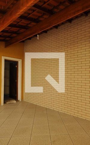 Casa à venda com 240m², 3 quartos e 7 vagasQuintal