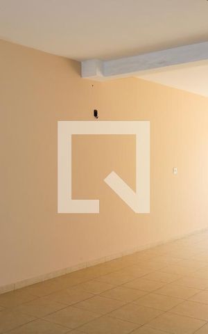 Casa à venda com 248m², 3 quartos e 6 vagas Casa à venda com 248m², 3 quartos e 6 vagasGaragem