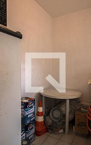 Casa à venda com 218m², 4 quartos e 3 vagas Casa à venda com 218m², 4 quartos e 3 vagasárea de serviço