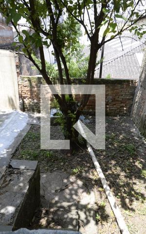 Casa à venda com 300m², 3 quartos e sem vagaQuintal