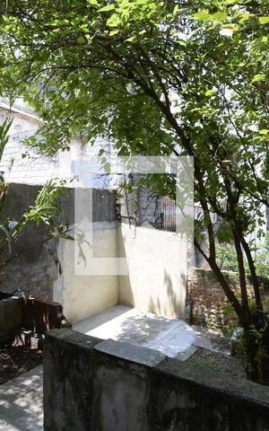 Casa à venda com 300m², 3 quartos e sem vagaQuintal