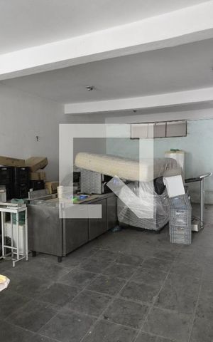 Casa à venda com 300m², 3 quartos e sem vagaSalão