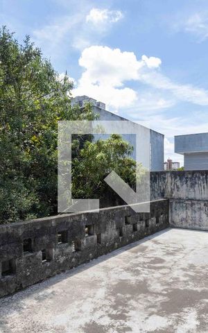 Casa à venda com 193m², 3 quartos e sem vagaÁrea comum