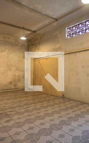 Casa à venda com 193m², 3 quartos e sem vagaEscada