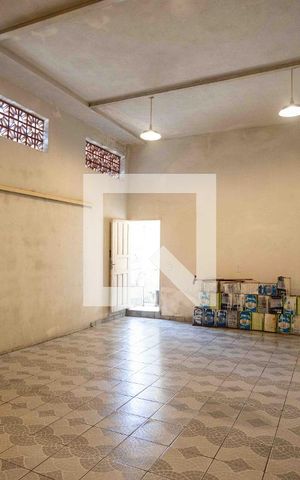 Casa à venda com 193m², 3 quartos e sem vagaEscada