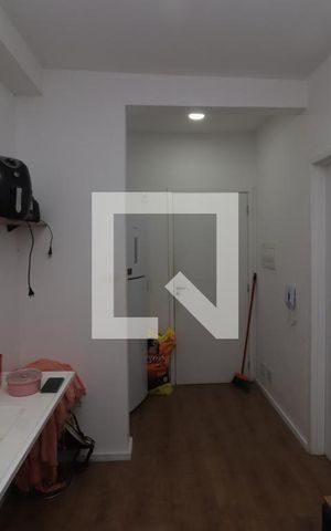 Apartamento à venda com 43m², 1 quarto e sem vagaSala/Quarto