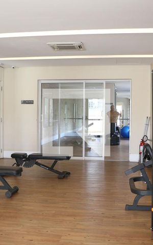 Apartamento à venda com 102m², 3 quartos e 2 vagasÁrea comum - Academia