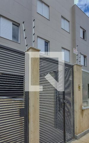 Apartamento à venda com 76m², 2 quartos e 2 vagas Apartamento à venda com 76m², 2 quartos e 2 vagasFachada