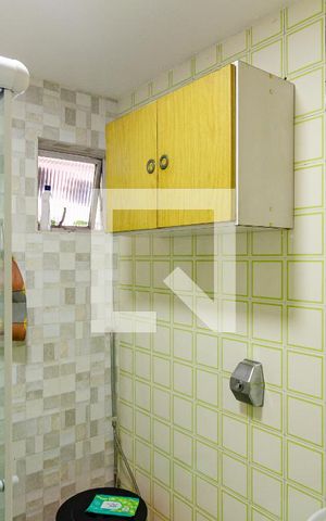 Apartamento à venda com 91m², 2 quartos e 1 vaga Apartamento à venda com 91m², 2 quartos e 1 vagaBanheiro da Suíte