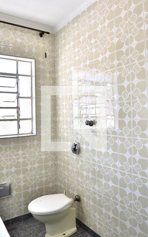 Casa à venda com 162m², 3 quartos e 3 vagas Casa à venda com 162m², 3 quartos e 3 vagasBanheiro do Quarto 2