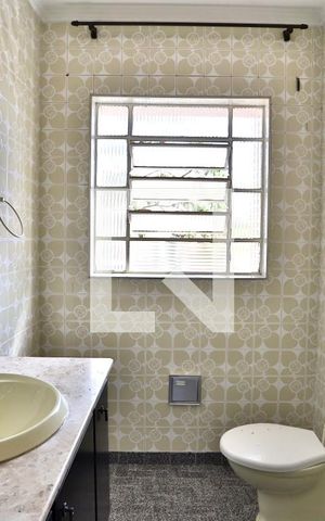 Casa à venda com 162m², 3 quartos e 3 vagas Casa à venda com 162m², 3 quartos e 3 vagasBanheiro do Quarto 2