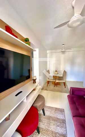 Apartamento à venda com 48m², 2 quartos e 1 vaga Apartamento à venda com 48m², 2 quartos e 1 vagaSala
