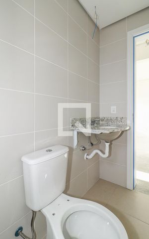 Apartamento à venda com 70m², 2 quartos e 1 vaga Apartamento à venda com 70m², 2 quartos e 1 vagaBanheiro