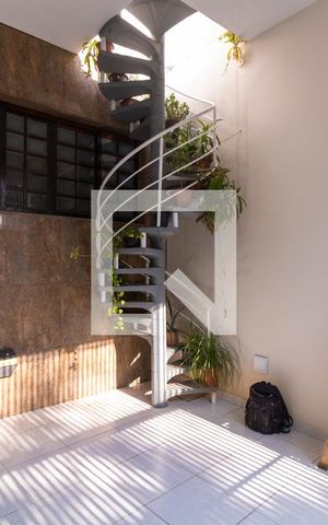Casa à venda com 80m², 3 quartos e 1 vagaGaragem