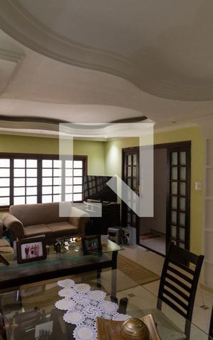 Casa à venda com 80m², 3 quartos e 1 vagaSala