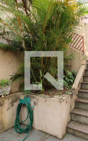 Casa à venda com 200m², 2 quartos e 1 vagaÁrea Comum