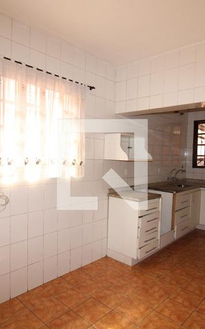 Casa à venda com 200m², 2 quartos e 1 vagaCozinha