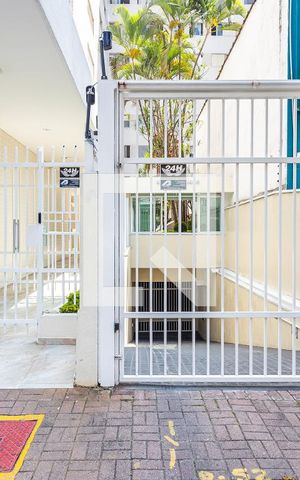 Apartamento à venda com 76m², 2 quartos e 1 vagaFachada