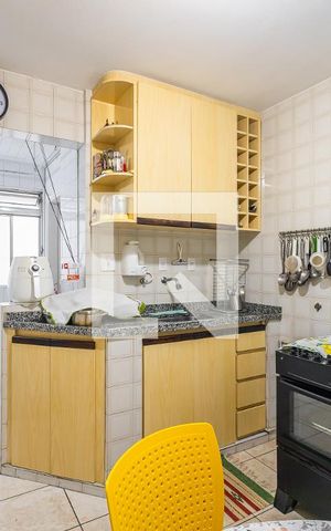 Apartamento à venda com 76m², 2 quartos e 1 vagaCozinha